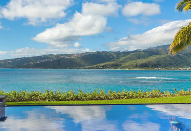 The pool at the Sea Cliff Chic home for rent overlooking the ocean