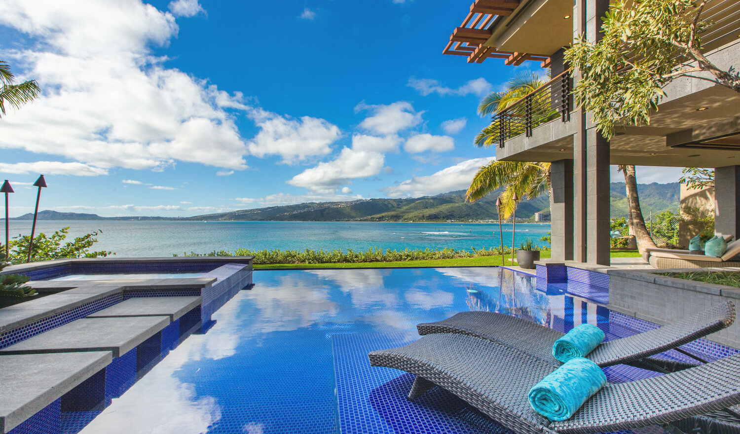 Sea Cliff Chic Luxury Home Rental - Pool & Spa - Hawaii Hideaways